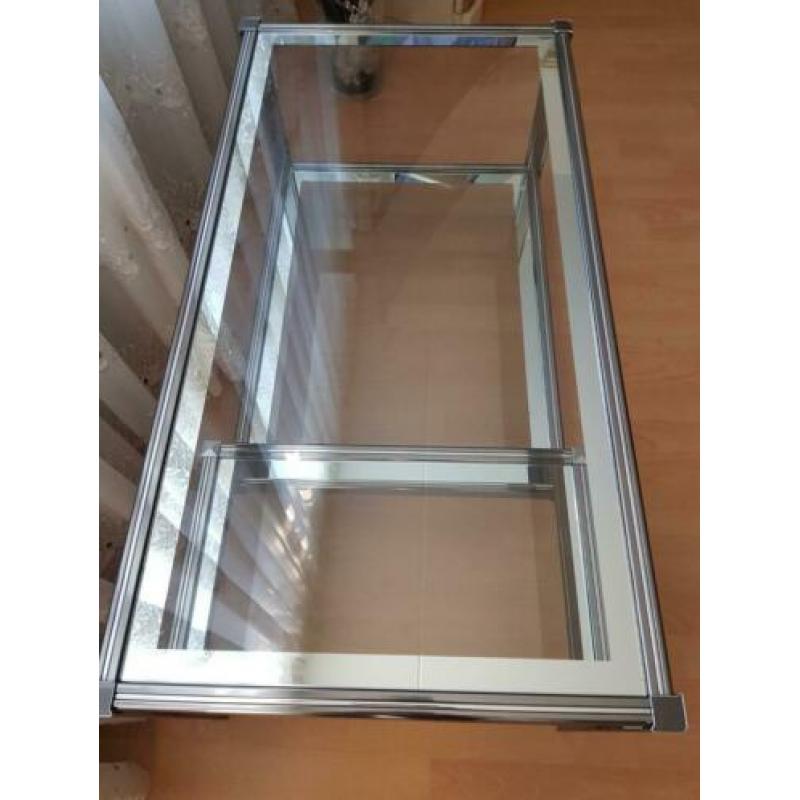 Heel mooie glazen salon-tafel bovenblad 107 bij 57 hochte44