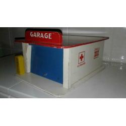 Shell X100 garage