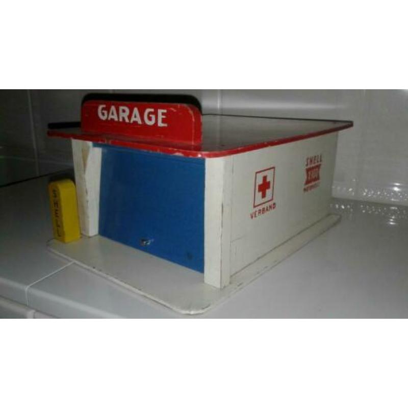 Shell X100 garage
