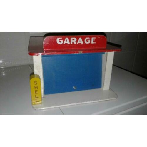 Shell X100 garage
