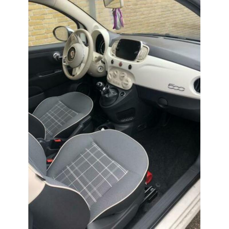 Fiat 500 1.2 2017 Wit - panorama dak , grootscherm