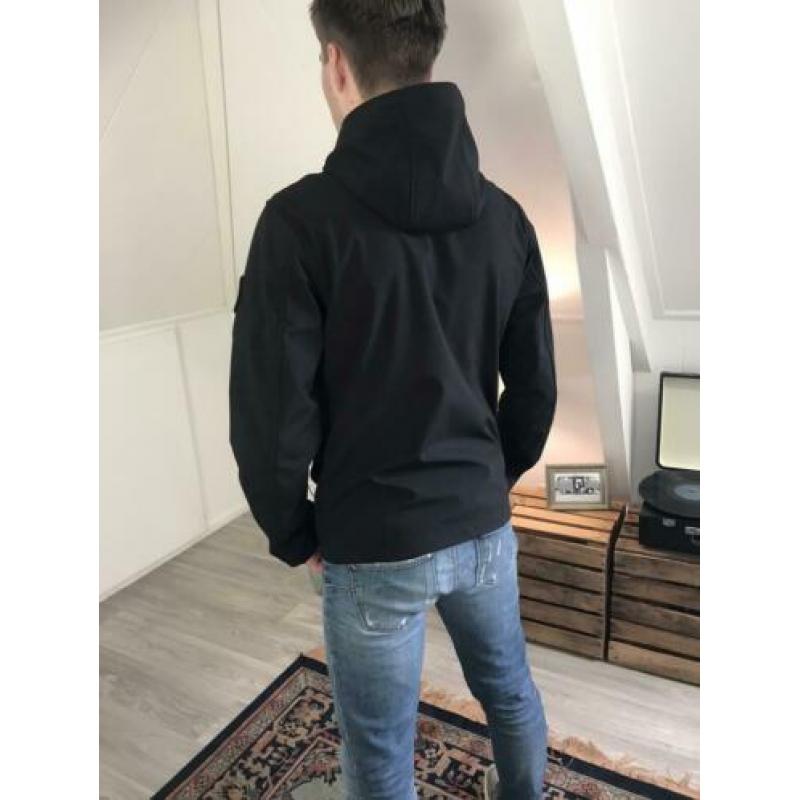 Airforce softshell jas met capuchon