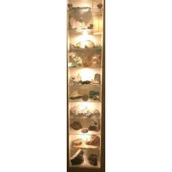 Kast 3 vol mineralen, verzameling.