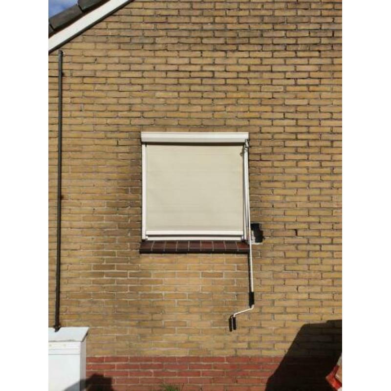 Screen, 3 stuks in goede staat