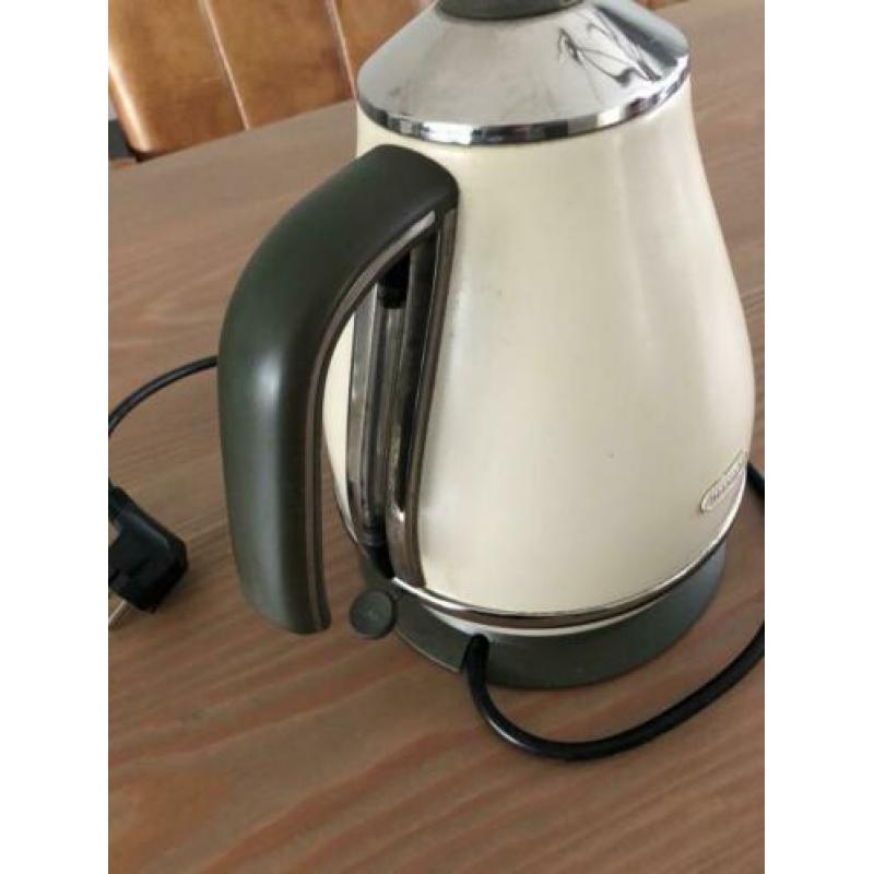 Mooi waterkoker creme