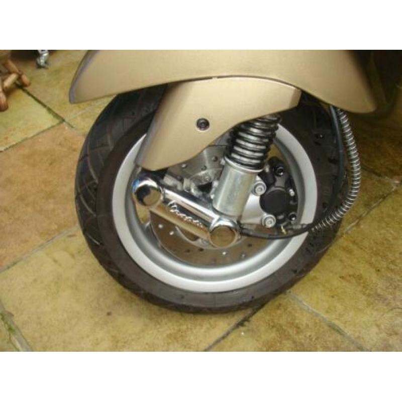 scooter vespa snor LX50 touring