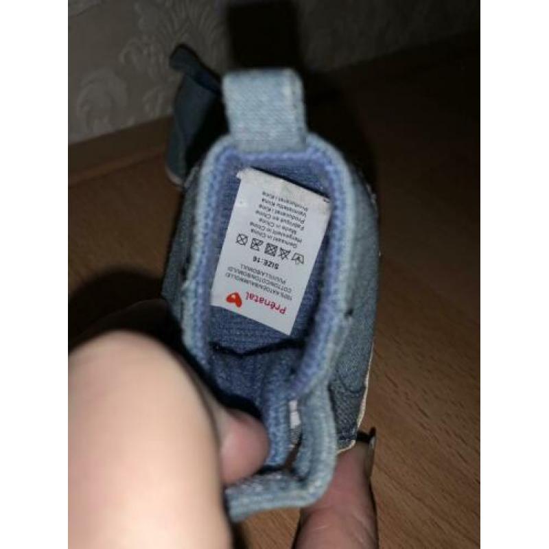 Nieuwe babyschoentjes maat 16