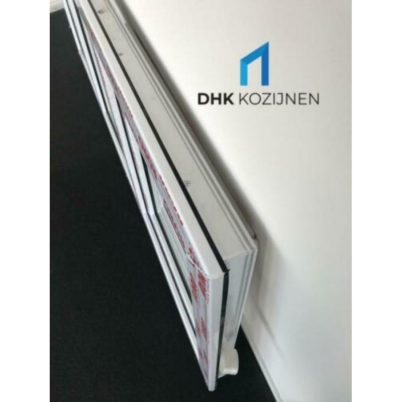 DUITSE KWALITEIT KUNSTSTOF DAKKAPEL DK-V-DK 300x80 INTREK