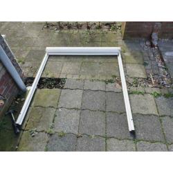 Screen, 3 stuks in goede staat
