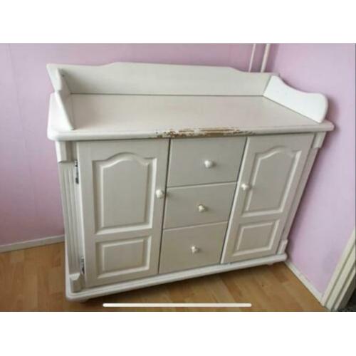 Stevige grenen kinderkamer