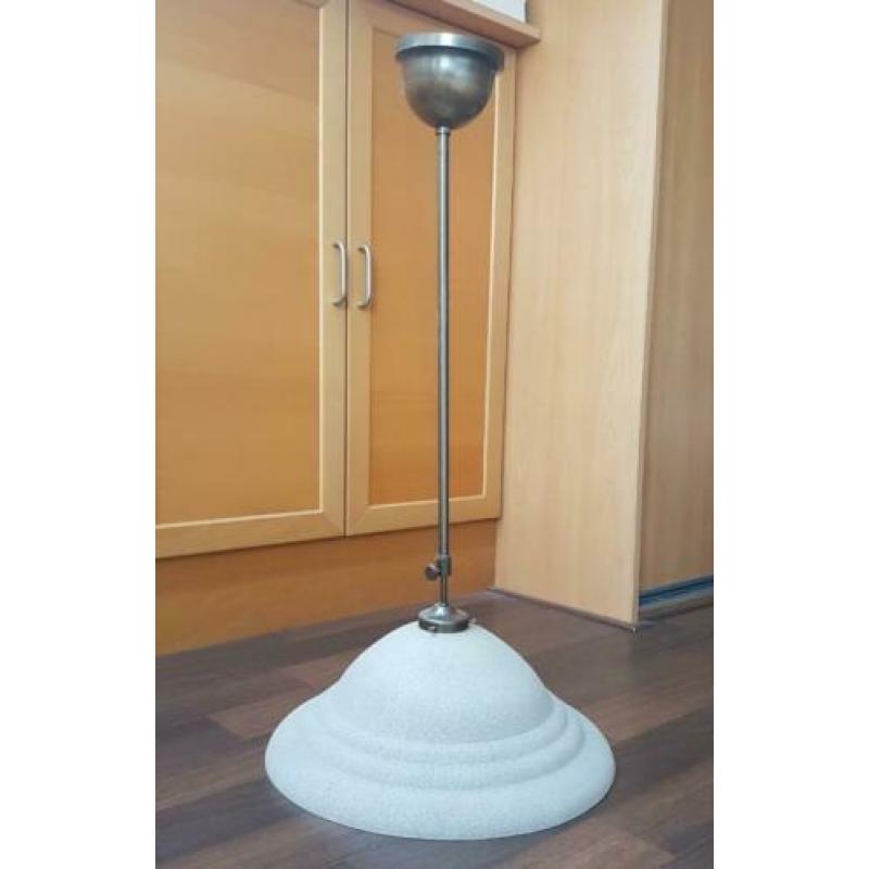 2 hanglampen, plafonnière, en schemerlamp