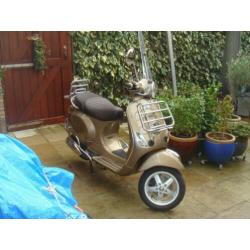 scooter vespa snor LX50 touring