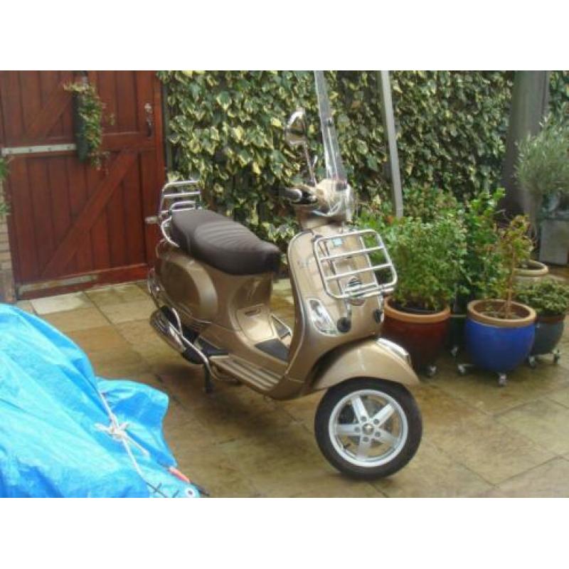 scooter vespa snor LX50 touring