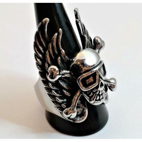 Stalen Schedel Ring met Knekels en Vleugels. Nr. 1801051