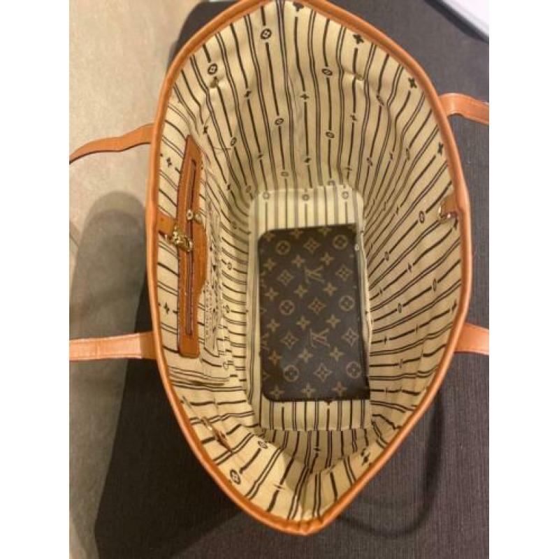 Louis Vuitton sign Shopper donker Monogram