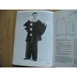 Boekje Karakter Poppen ( Clowns en Andere )??Mooi Vintage