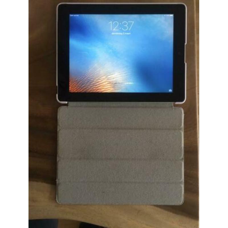 Prima IPad 2 MET capaciteit 32 GB inkl zgan cases
