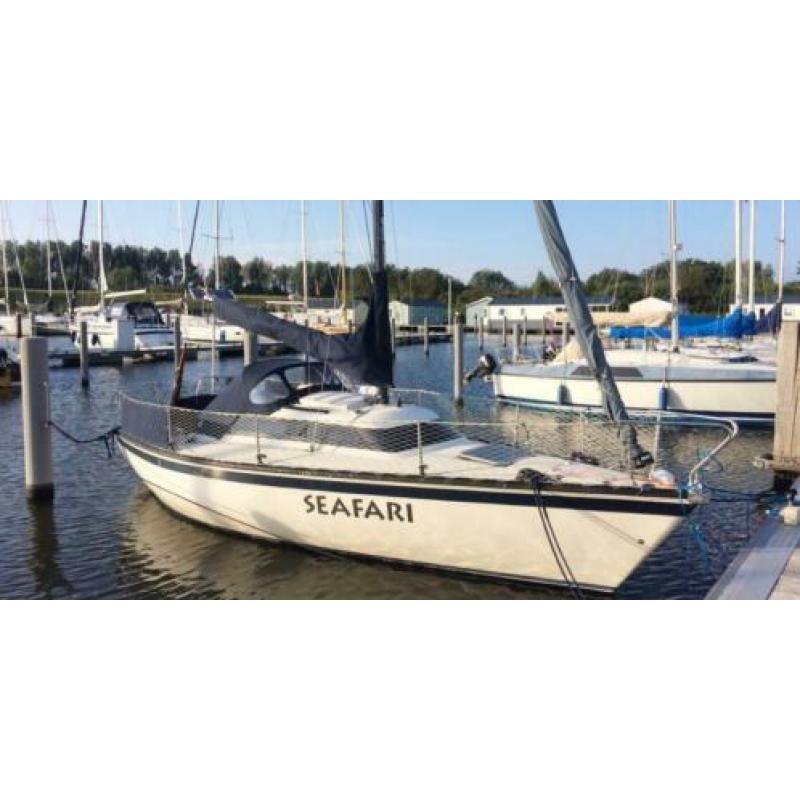 Friendship 22 met inboard Yanmar diesel