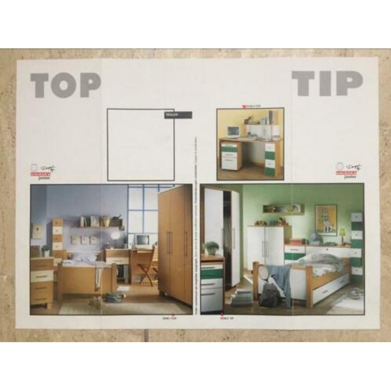 Boekenkast merk top tip afmeting 52 x 41 x 120 cm hoog.
