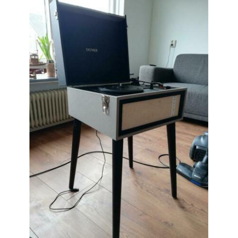 Mooie platen speler van het merk DENVER!