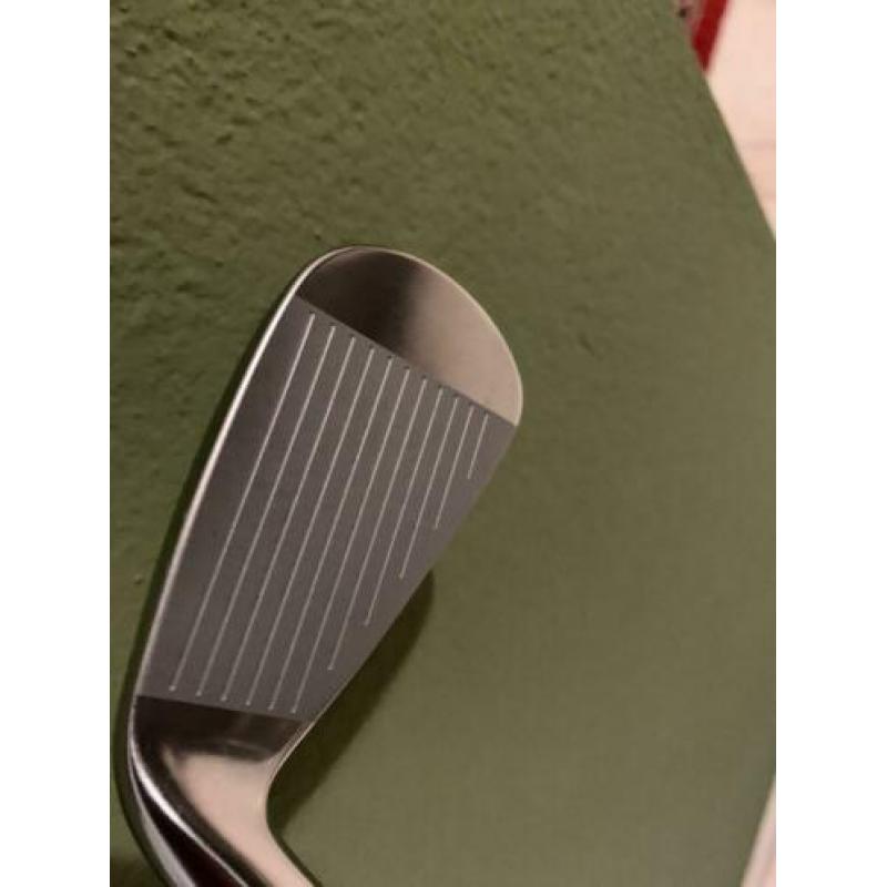 Mizuno mp 18 MMC; fli-hi 3; kbs shaft; golfpride grip