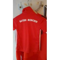 Diversen Voetbal Shirts in verschillende maten