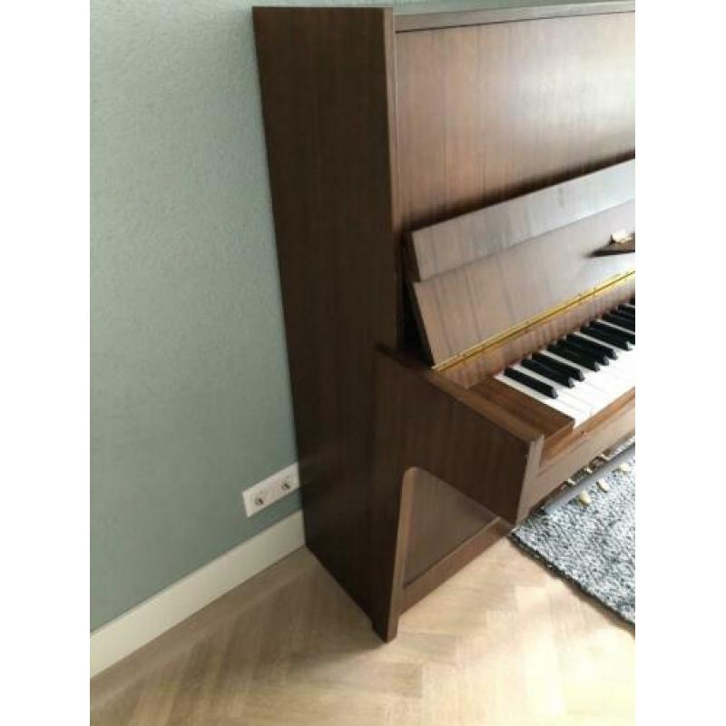 Lindbergh Piano
