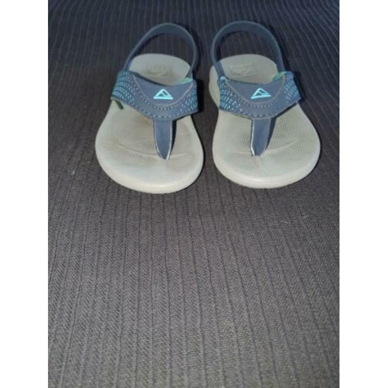 Reef teenslippertjes (baby) maat 21/22