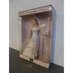 Vintage Barbie Collector item Sophisticated Wedding 2002