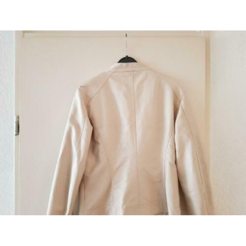 Only jas - 38
