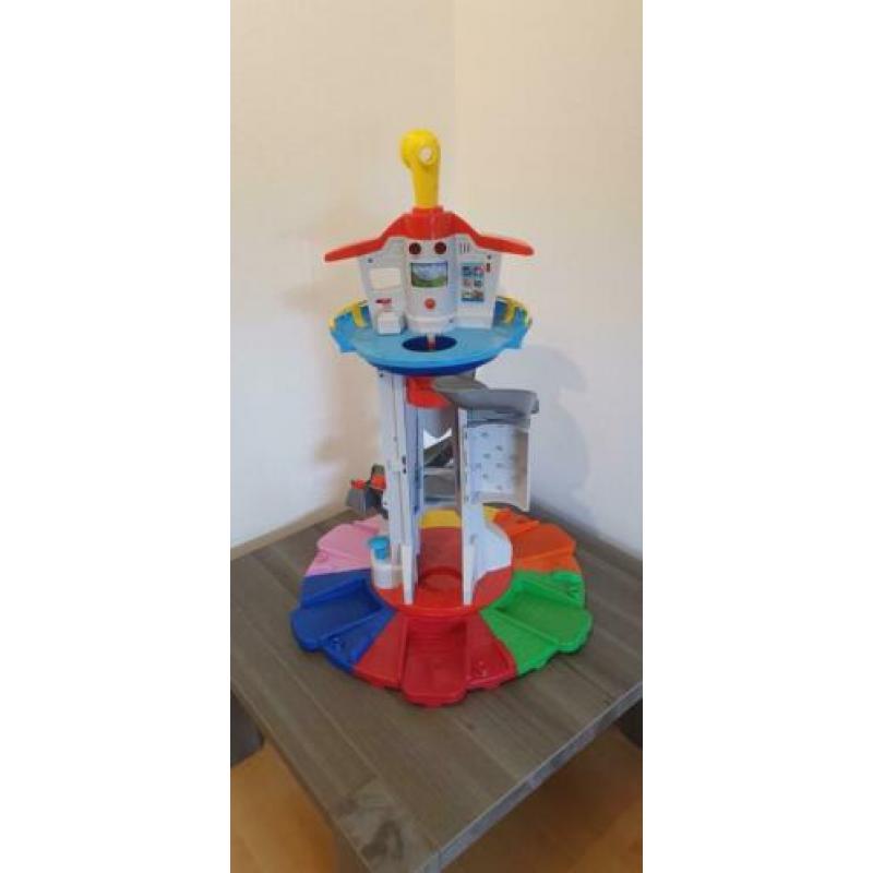 Paw Patrol levensgrote uitkijktoren.