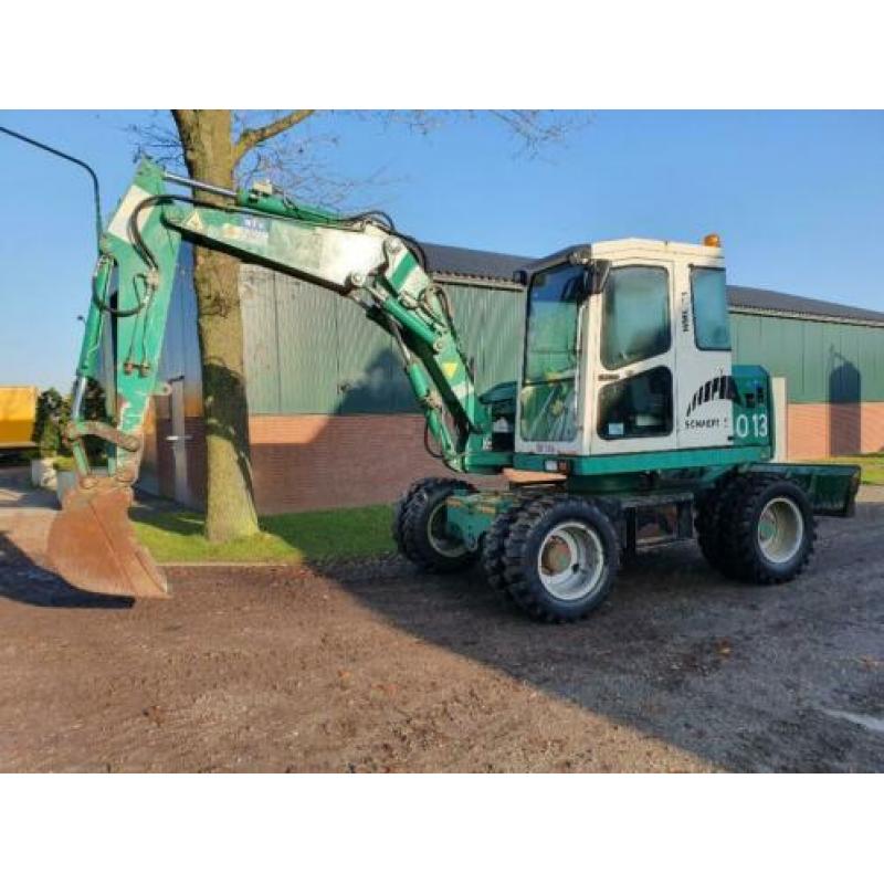 Schaeff wiel kraan schaeff 8 ton (bj 2000)