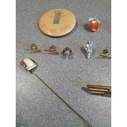 13. Dertien vintage diverse Pins en Speldjes