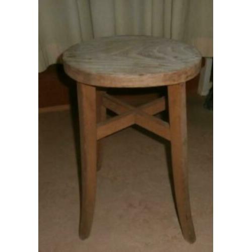 vintage kruk prachtig doorleefd hout 48cm hoog