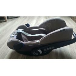 Nette Maxi Cosi Pebble walnut brown met veel extra's.