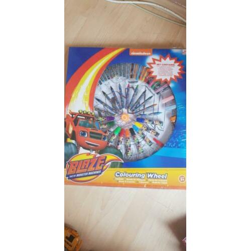 Kleur, verfset. + 3 jaar. Nickelodeon