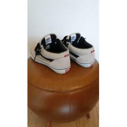 Vans Omar Hassan La Cripta Dos. US 10.5 Euro 44