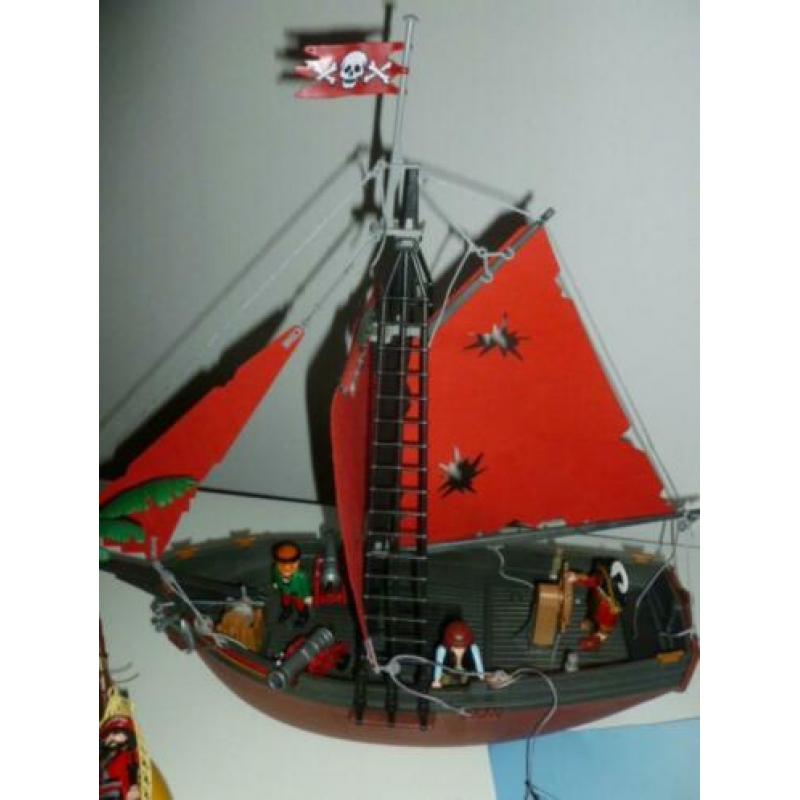 Playmobil Piraten schip 3174 en Piraten eiland 4139