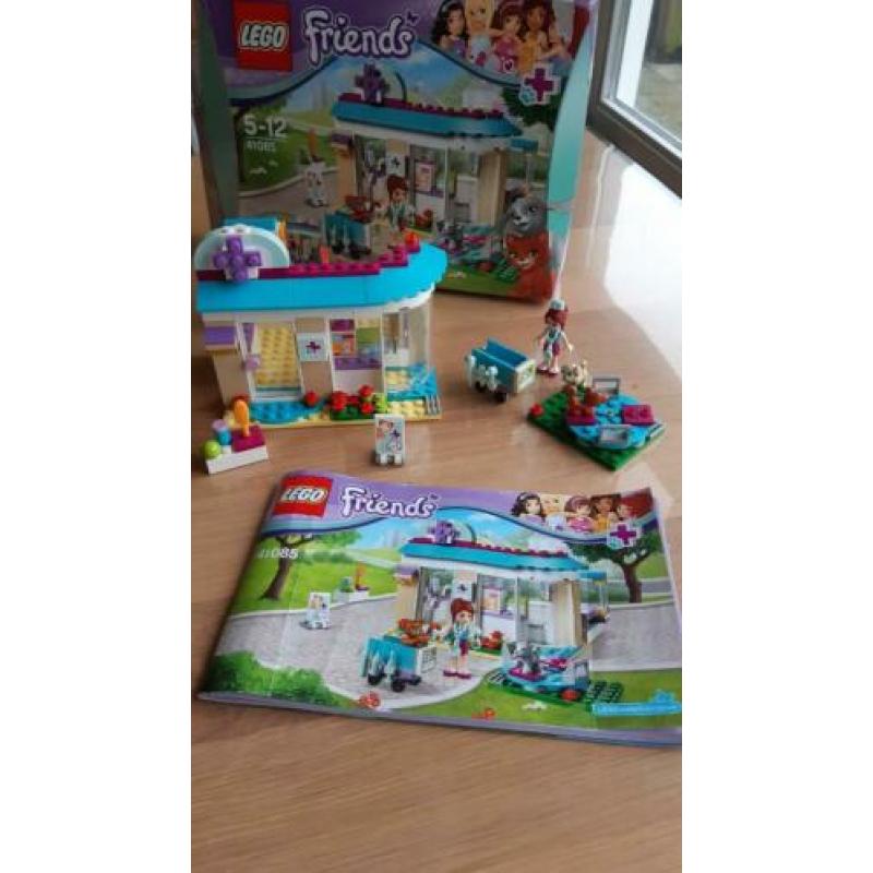 Lego Friends ( 41085, 41026, 41099 en 41128)