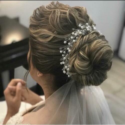 Pro hairstylist