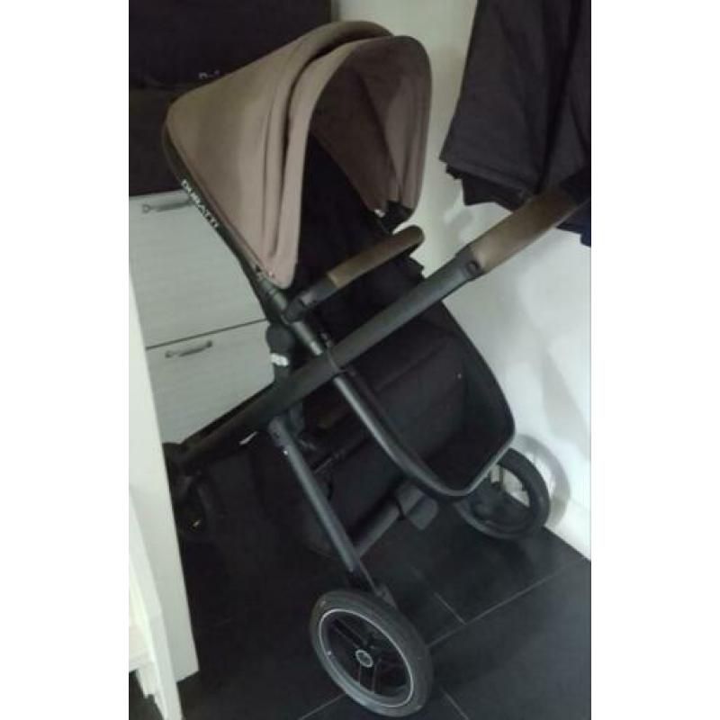 Dubatti kinderwagen in zeer goede staat met alle accessoires