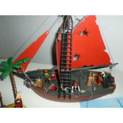 Playmobil Piraten schip 3174 en Piraten eiland 4139