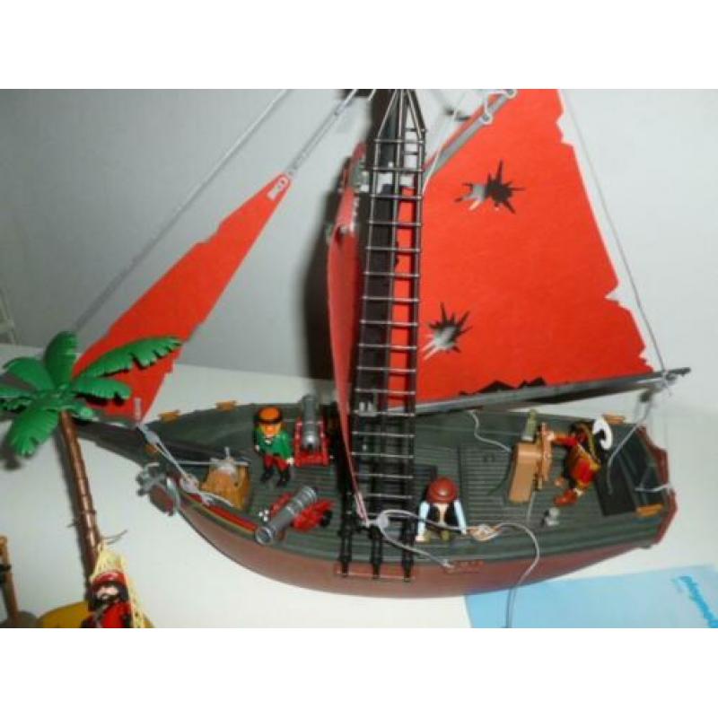 Playmobil Piraten schip 3174 en Piraten eiland 4139