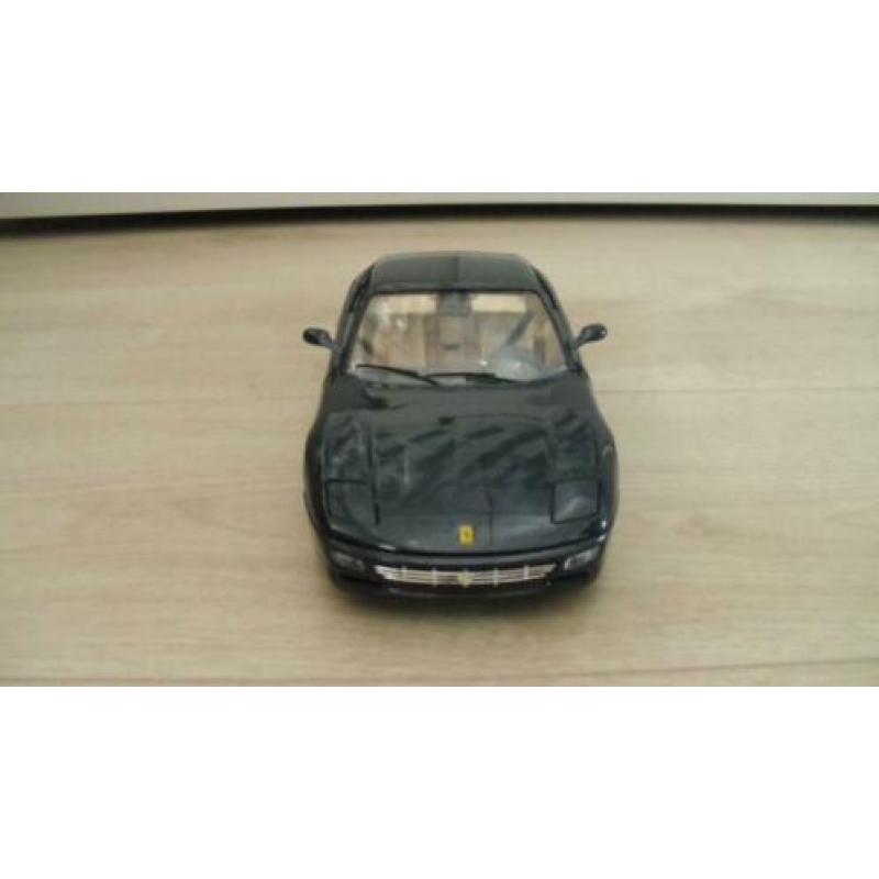Te koop mooie burago ferrari 456gt 1992 schaal 1:18