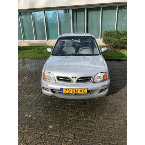 Nissan Micra 1.4 3D N-cvt 2001 Grijs