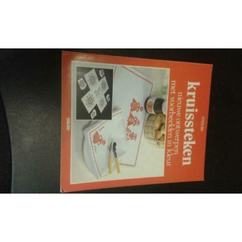 boeken over borduren en kruissteek.
