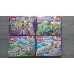 Lego Friends ( 41085, 41026, 41099 en 41128)