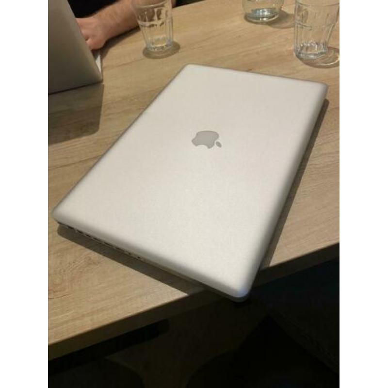 Macbook Pro 17’ early 2011