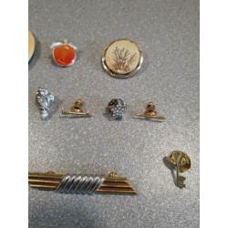 13. Dertien vintage diverse Pins en Speldjes