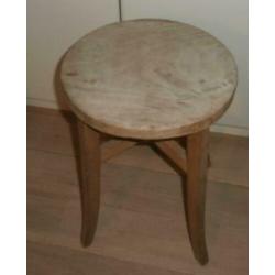 vintage kruk prachtig doorleefd hout 48cm hoog